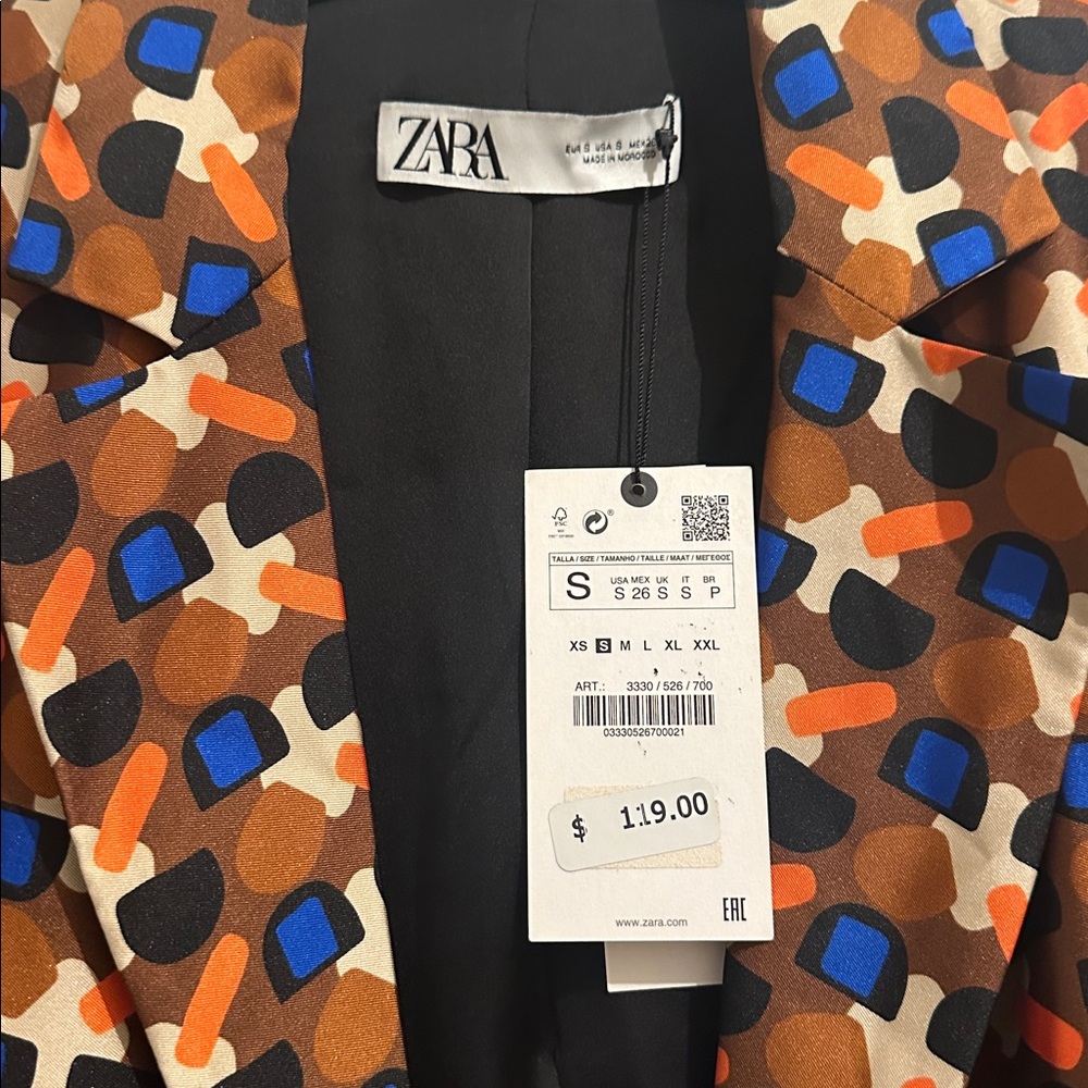 Zara Multicolor Geometric Satin Suit - Picture 2 of 2